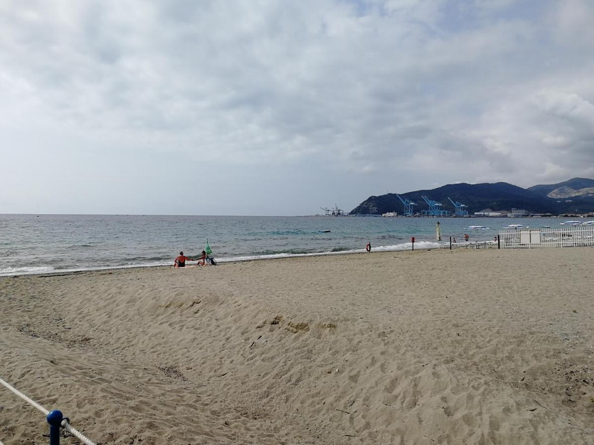 Music & Beach Savona Exterior foto